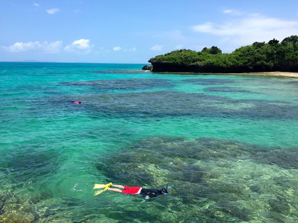 Guesthouse Ho Aloha Ishigaki  Exteriör bild