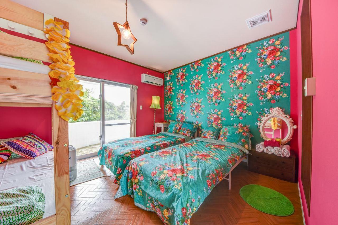 Guesthouse Ho Aloha Ishigaki  Exteriör bild
